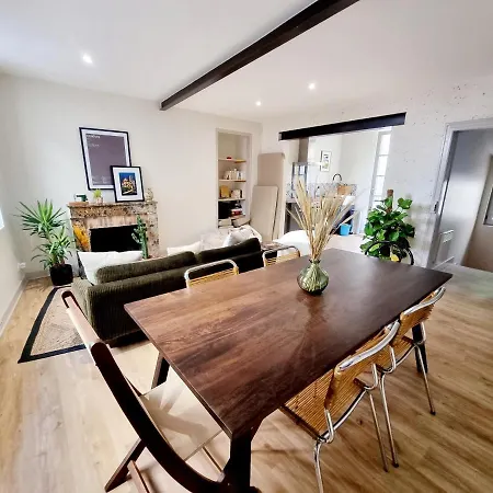 Lejlighed Maison Tres Agreable Et Calme Avec Terrasse En Centre *