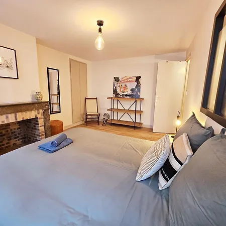 Apartment Maison Tres Agreable Et Calme Avec Terrasse En Centre Angouleme