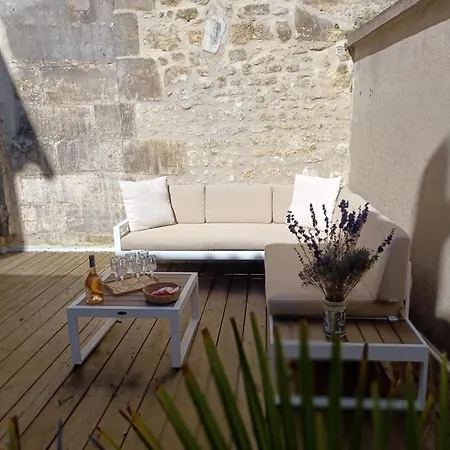 Lejlighed Maison Tres Agreable Et Calme Avec Terrasse En Centre