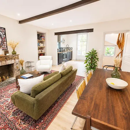 Maison Tres Agreable Et Calme Avec Terrasse En Centre * Angouleme