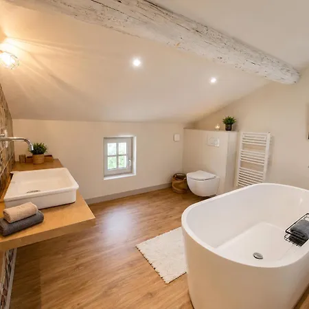 Appartement Maison Très Et Calme Avec Terrasse En Centre Angoulême