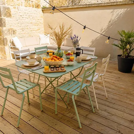 Maison Très Et Calme Avec Terrasse En Centre